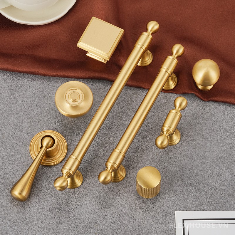 Tay nắm tủ bằng đồng phong cách châu Âu YHC8819 7