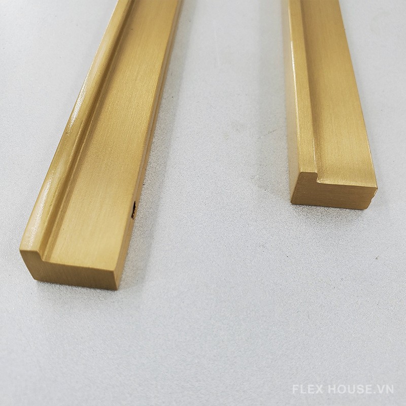 Tay nắm tủ dài nhiều kích thước bằng đồng YHC8815 10