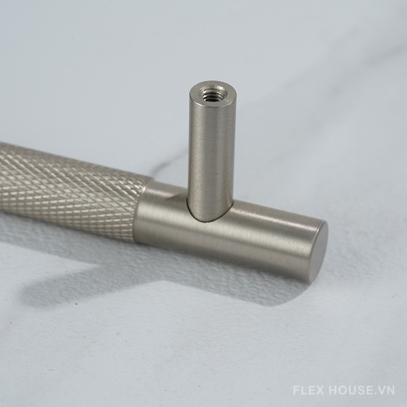 Tay nắm tủ đồng hiện đại vân Knurling YHC8838 9
