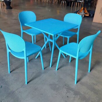 Bàn cà phê mặt vuông bằng nhựa decor sân vườn ST3024