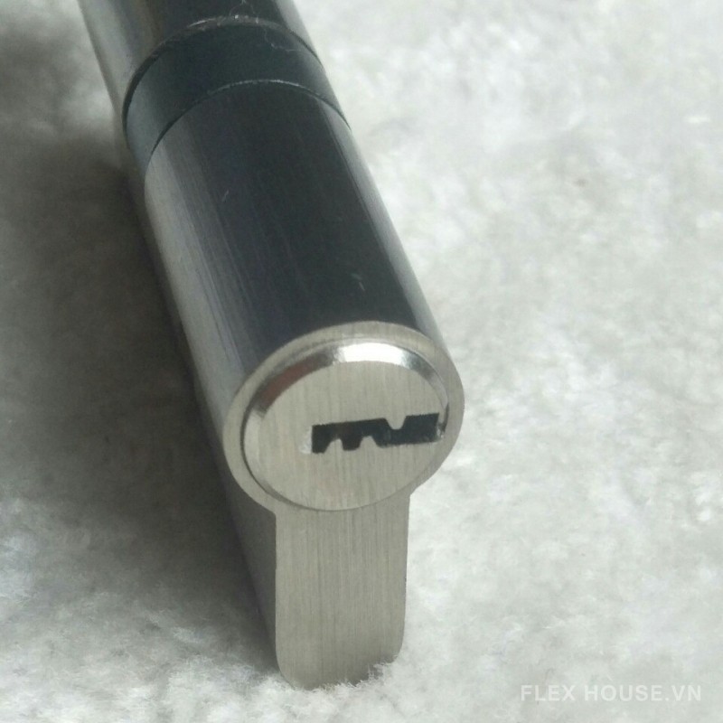 Ruột khóa cửa bằng đồng 10940