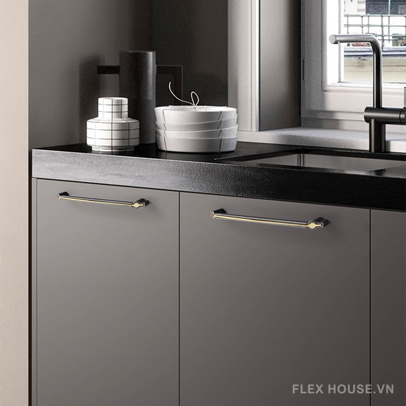 Tay nắm tủ bằng đồng sang trọng decor bếp CH6825