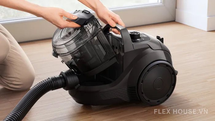 Máy hút bụi có dây màu đen 2000W HMH.BGS21WX100-4
