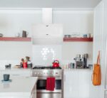 Máy hút mùi tự động kính vút cong dạng TV KAFF KF-LUX-AT70H-WH(2)