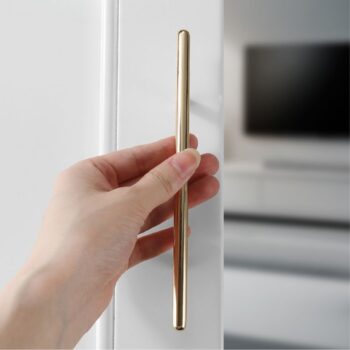 Tay nắm tủ bếp hợp kim kẽm màu vàng hiện đại XC6849 (2)
