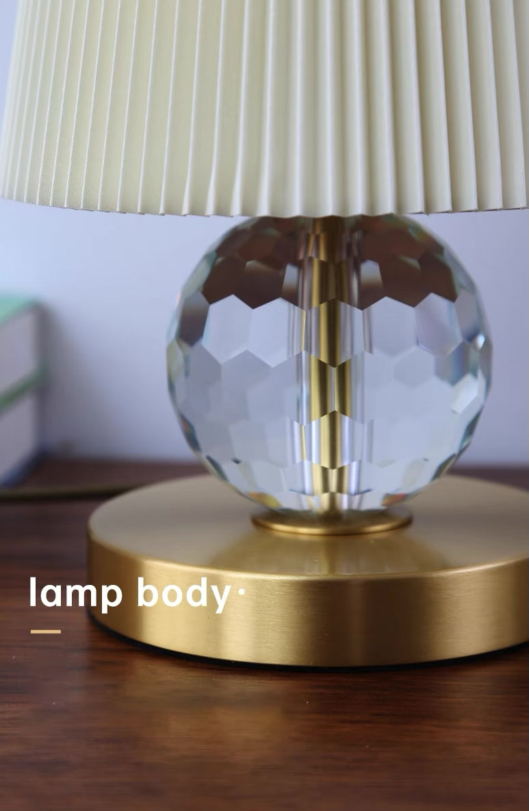 Đèn bàn bằng đồng cảm ứng thân pha lê vải xếp li ZHM896 9