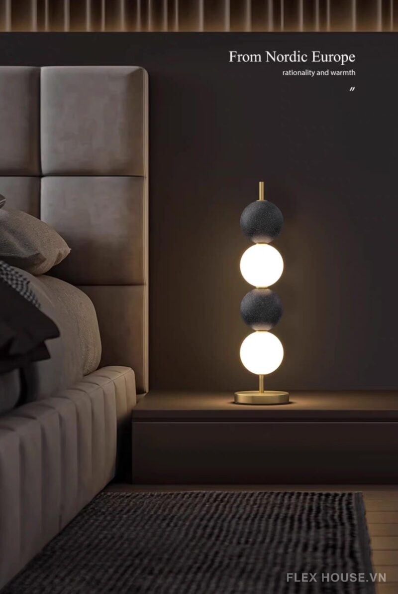 Đèn bàn bằng đồng kiểu xiên kẹo dễ thương ZHM733 2