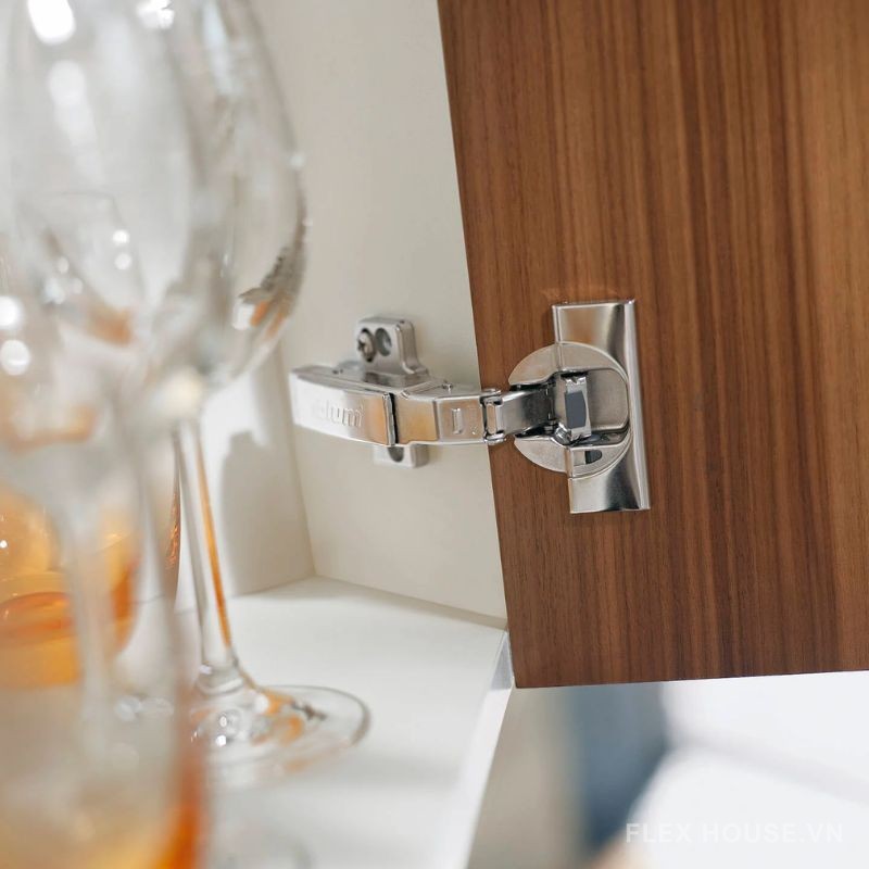 Tư vấn bản lề tủ bếp loại nào tốt