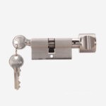 Ruột khóa Hafele 1 đầu vặn 1 đầu chìa đồng rêu 71mm 916.96.325