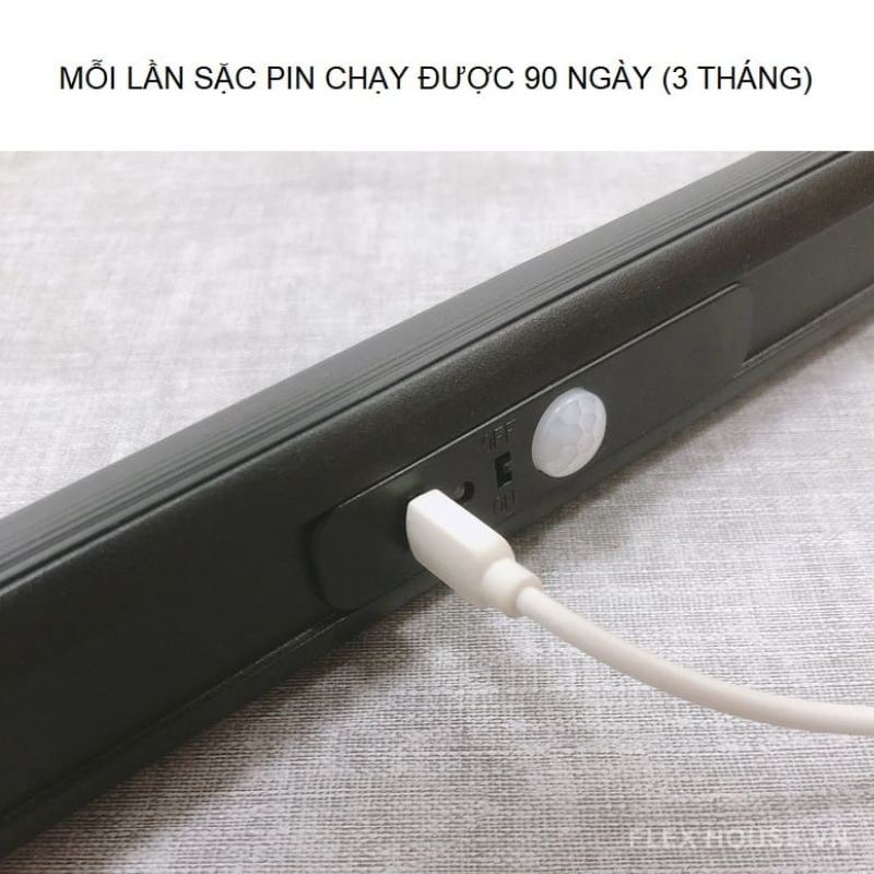 Thanh treo quần áo có đèn Led cảm biến thông minh YLF3238