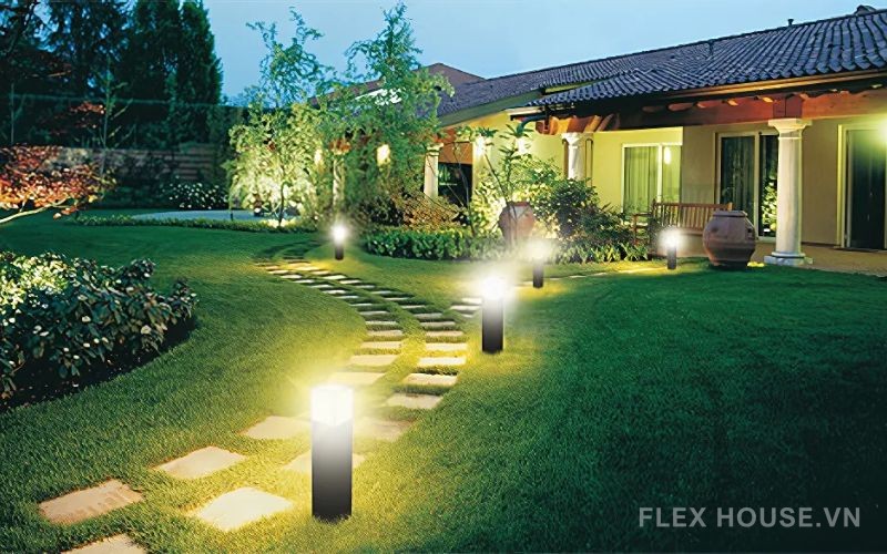 đèn năng lượng mặt trời sân vườn chống trộm