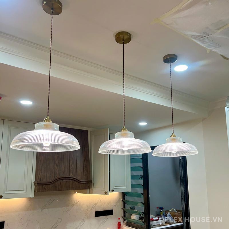 Đèn thả thủy tinh đế đồng trang trí phòng ăn TT58 9