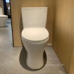 Bồn cầu 2 khối nắp đóng êm TOTO CS735DT10