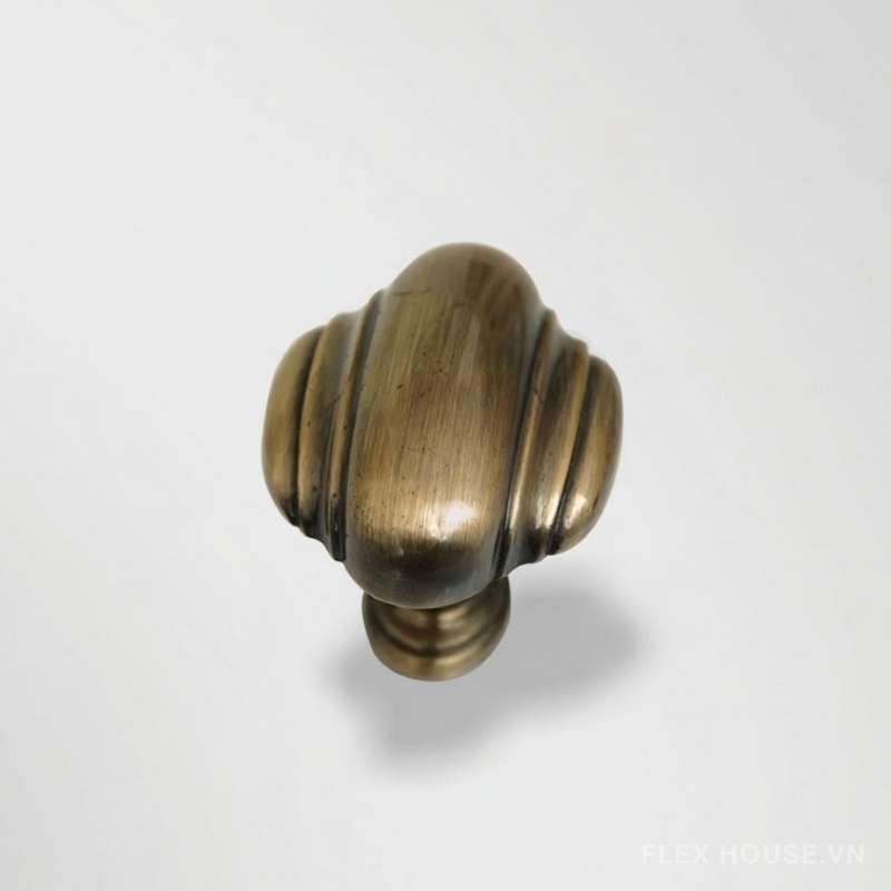 Núm tay nắm tủ màu đồng hoàng gia Garis GE63.0