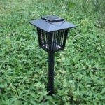 Đèn diệt muỗi NLMT cắm đất vườn thiền SX1057