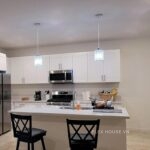 Đèn thả trần phòng bếp pha lê khung sắt cao cấp DY3837