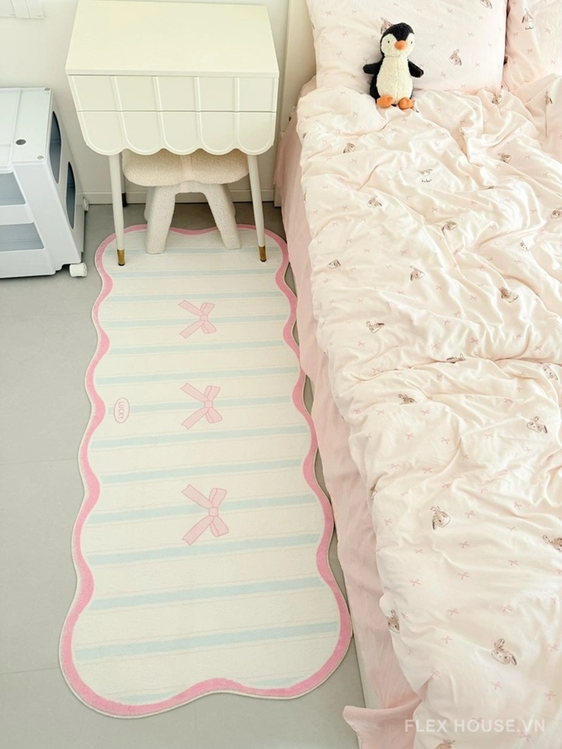 Thảm trải cạnh giường phòng ngủ nơ hồng Girly Chic XF8779 10 Ảnh thực tế XF8779.02