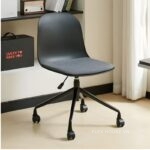 Ghế xoay văn phòng có bánh xe tiện lợi DM25037S