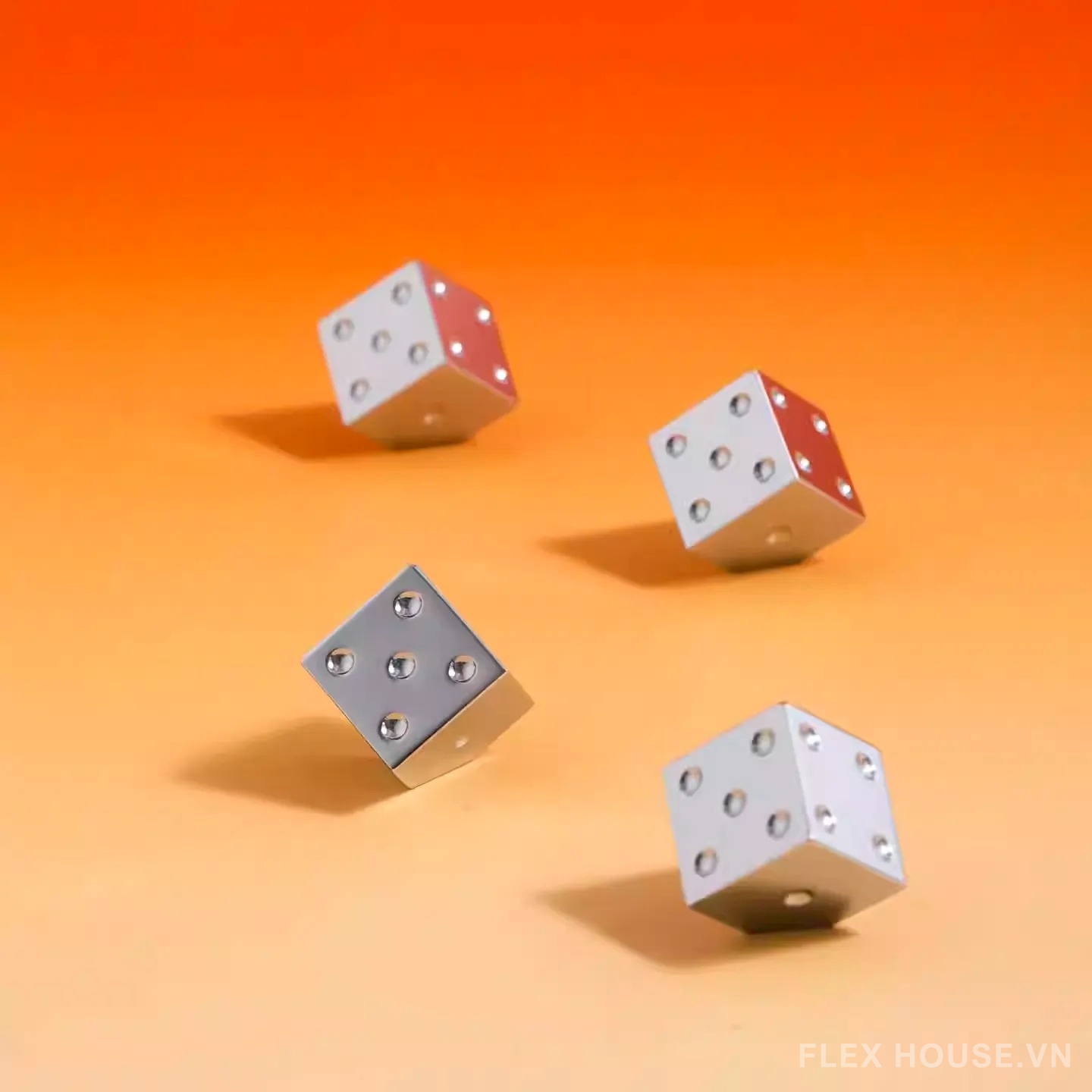 Núm tay nắm tủ đồng hình xúc xắc màu bạc JYJ879 2 Núm tay nắm tủ đồng hình xúc xắc màu bạc JYJ879 7