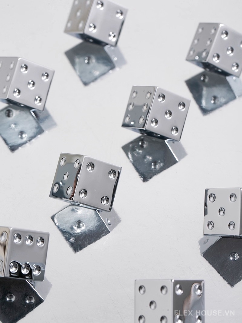 Núm tay nắm tủ đồng hình xúc xắc màu bạc JYJ879 1 Núm tay nắm tủ đồng hình xúc xắc màu bạc JYJ879 6