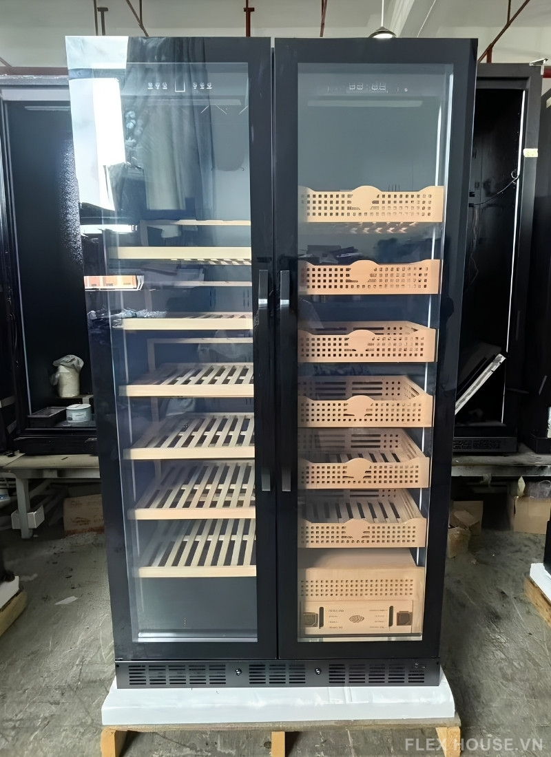 Tủ bảo quản rượu và cigar có giá treo ly CGL7915 8