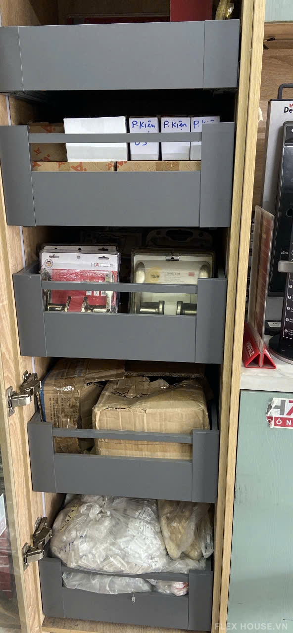 Tủ đồ khô Blum SPACE TOWER LEGRABOX màu xám 7759204 3 Tủ đồ khô Blum SPACE TOWER LEGRABOX màu xám 7759204 6