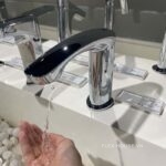 Vòi chậu lavabo cảm ứng để bàn TOTO TLE22006A