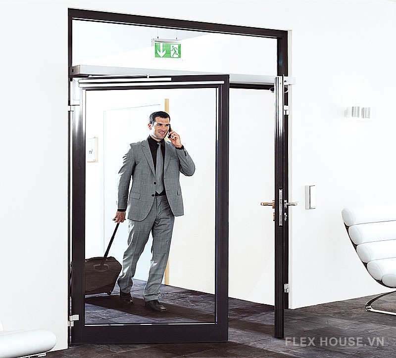 Ứng dụng của cửa tự động là gì? Tăng tính thẩm mỹ và chuyên nghiệp