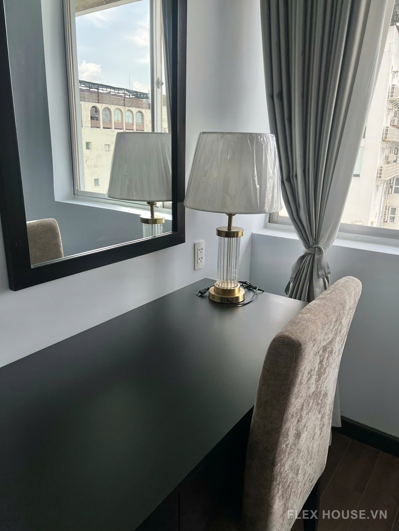 Đèn bàn decor sang trọng DB48