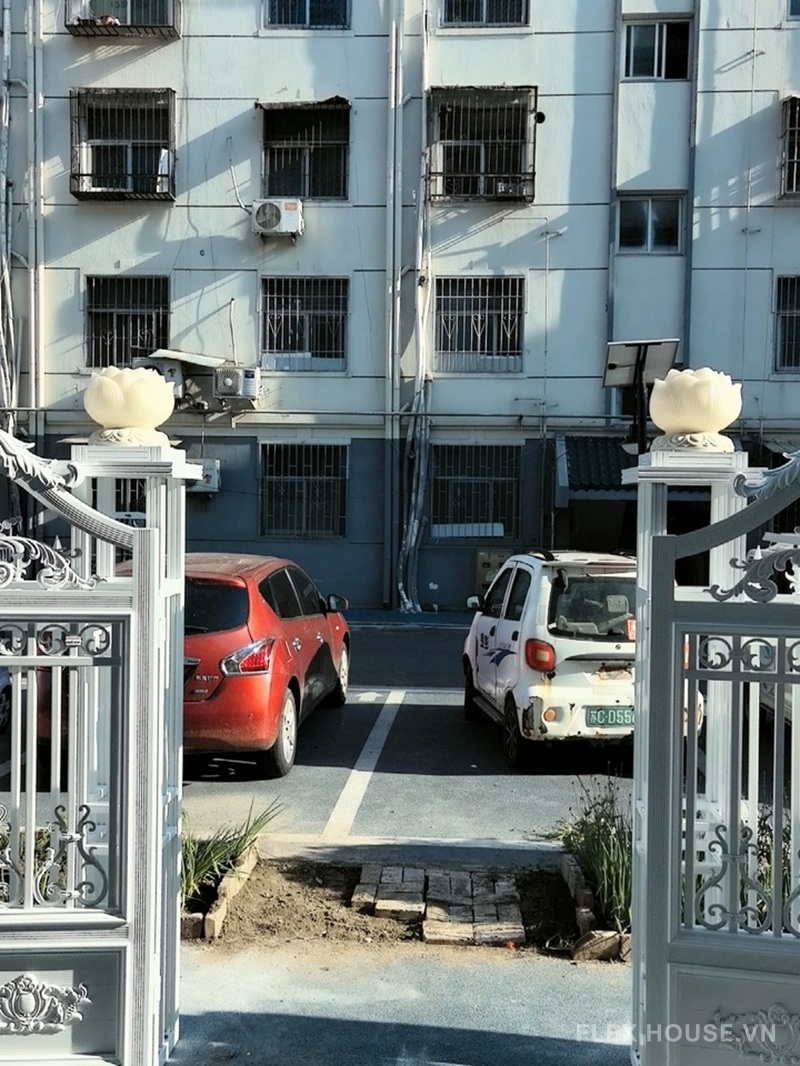 Đèn trụ cổng sân vườn dáng hoa sen BY050J