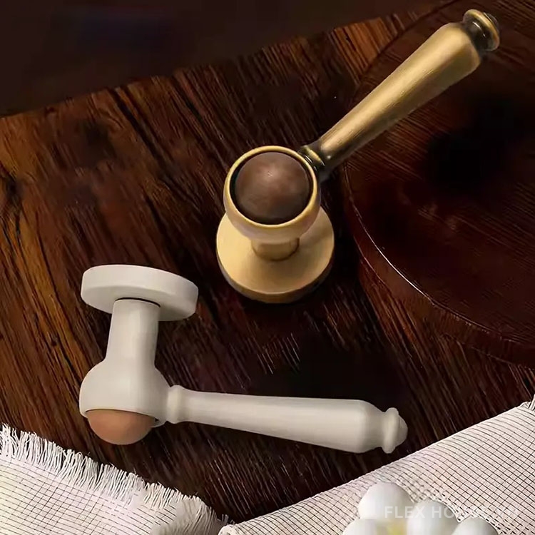 Khóa cửa tay gạt hợp kim kẽm phối bóng gỗ YJ8264 2 Khóa cửa tay gạt hợp kim kẽm phối bóng gỗ YJ8264 7