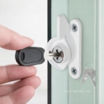 Khóa cửa và cửa sổ hình lưỡi liềm KD9714