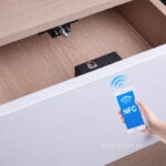 Khóa ngăn kéo tủ ẩn cảm ứng NFC thẻ từ YLF026