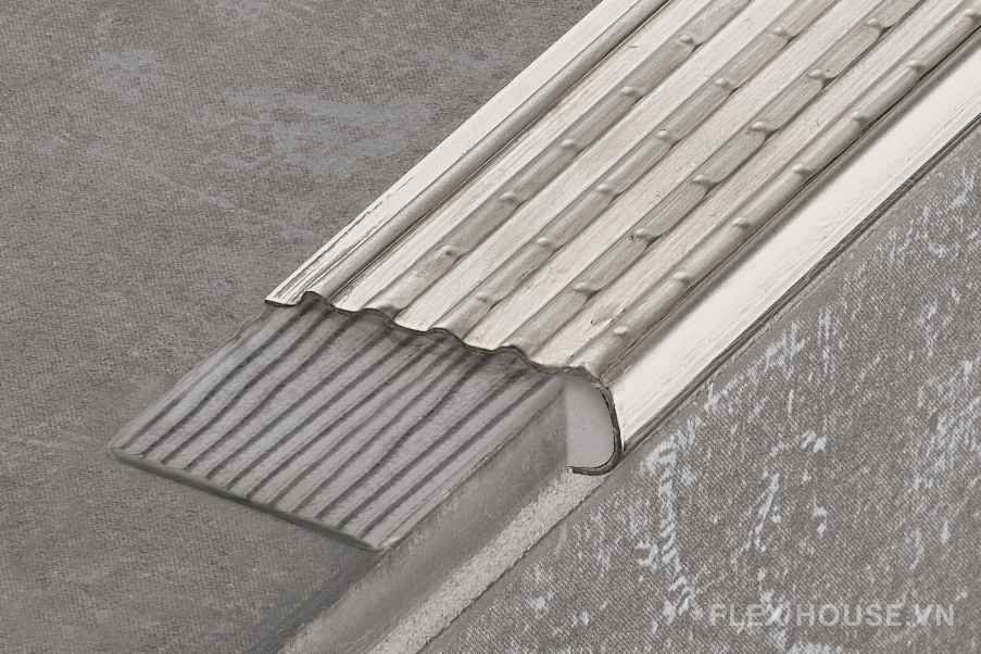 Những lỗi thường gặp khi lắp nẹp cầu thang và cách tránh 10 Những lỗi thường gặp khi lắp nẹp cầu thang và cách tránh