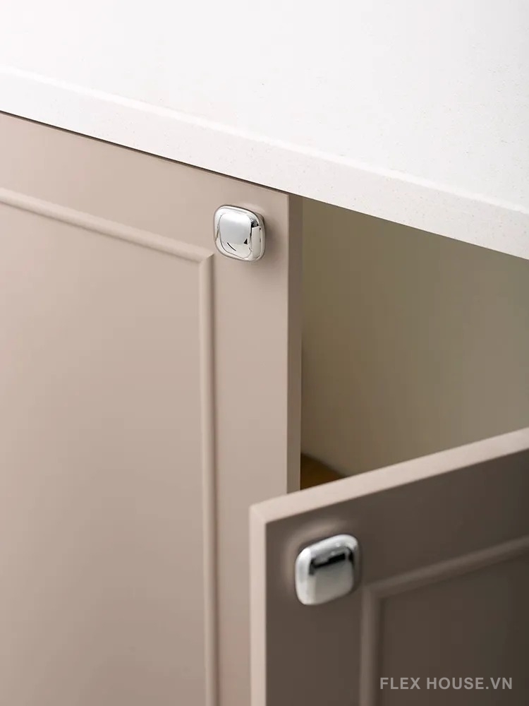 Núm tay nắm tủ đồng dáng vuông tối giản JYJ682 14