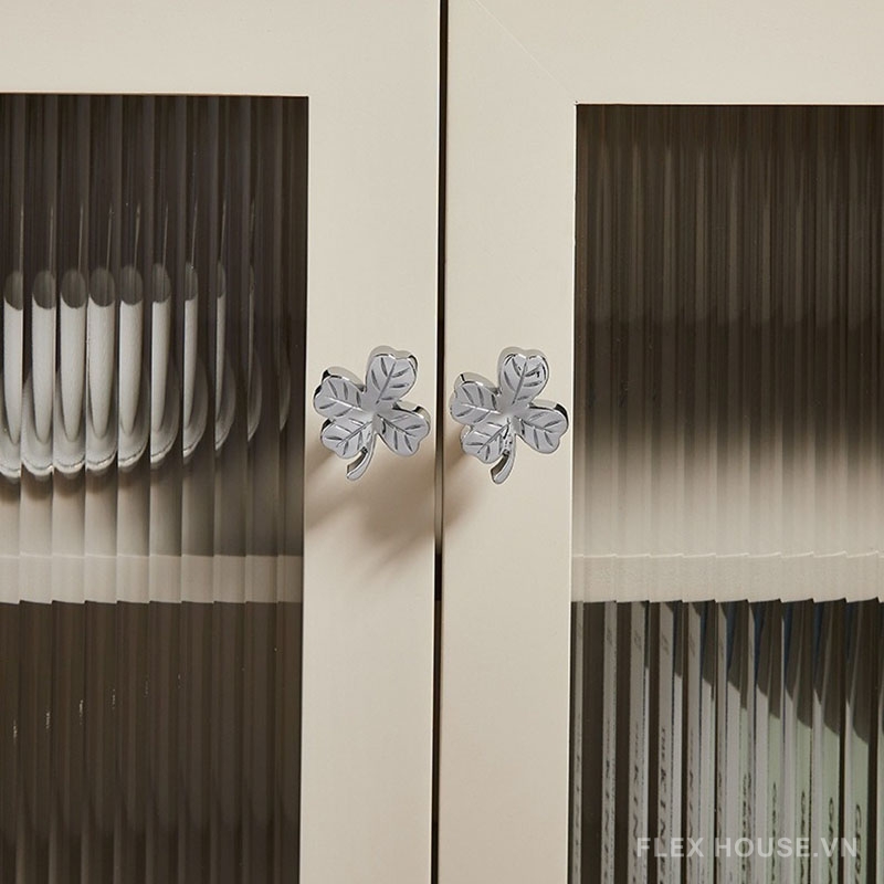 Núm tay nắm tủ đồng hình cỏ bốn lá PALO9407 4 Núm tay nắm tủ đồng hình cỏ bốn lá PALO9407 11