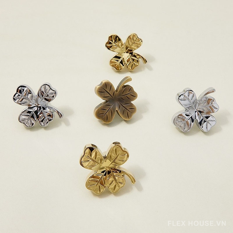 Núm tay nắm tủ đồng hình cỏ bốn lá PALO9407 (6) Núm tay nắm tủ đồng hình cỏ bốn lá PALO9407 1