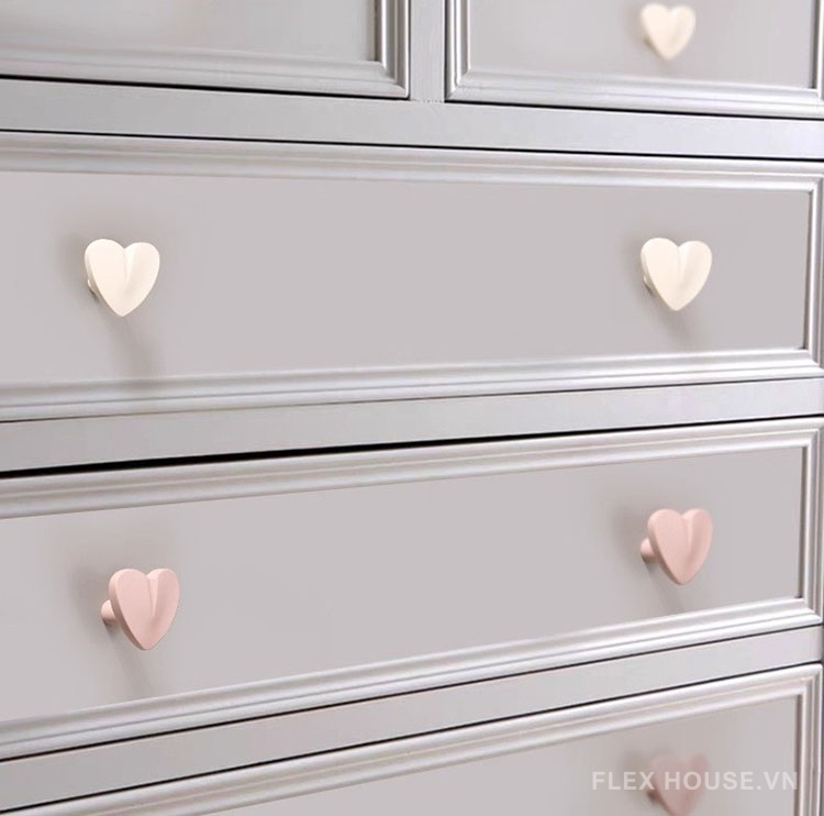 Núm tay nắm tủ hợp kim hình trái tim sắc màu VTR597 8 Núm tay nắm tủ hợp kim hình trái tim sắc màu VTR597 13