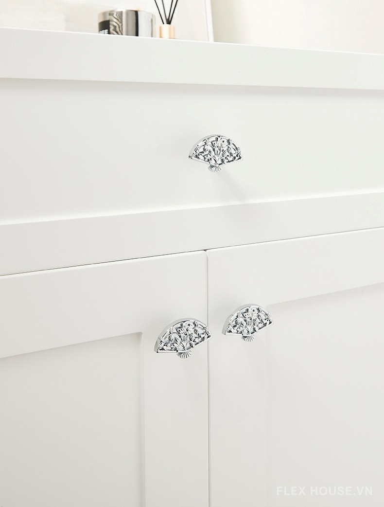 Tay nắm ngăn kéo hình cánh quạt bằng đồng PALO985 5 Tay nắm ngăn kéo hình cánh quạt bằng đồng PALO985 10