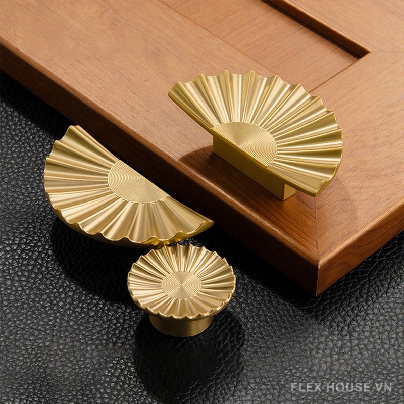 Tay nắm tủ bán nguyệt hợp kim hình bông hoa HJ087 (2) Tay nắm tủ bán nguyệt hợp kim hình bông hoa HJ087 1