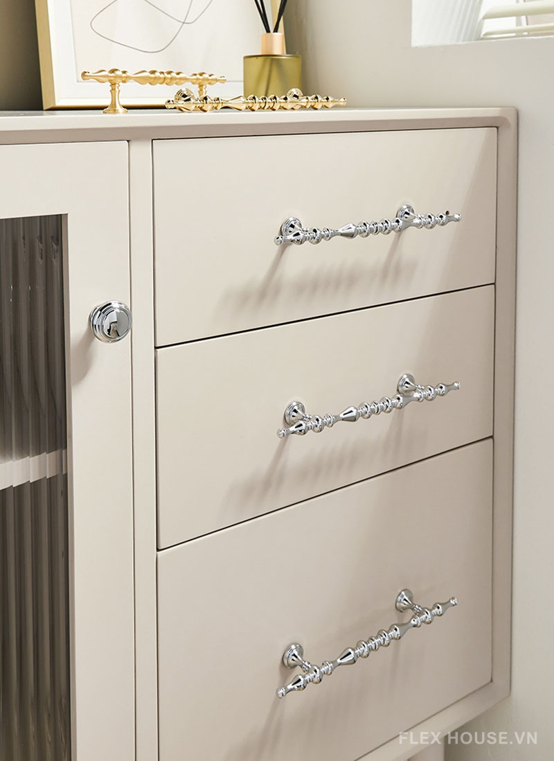 Tay nắm tủ đồng màu bạc châu Âu cao cấp PALO6730 3 Tay nắm tủ đồng màu bạc châu Âu cao cấp PALO6730 8