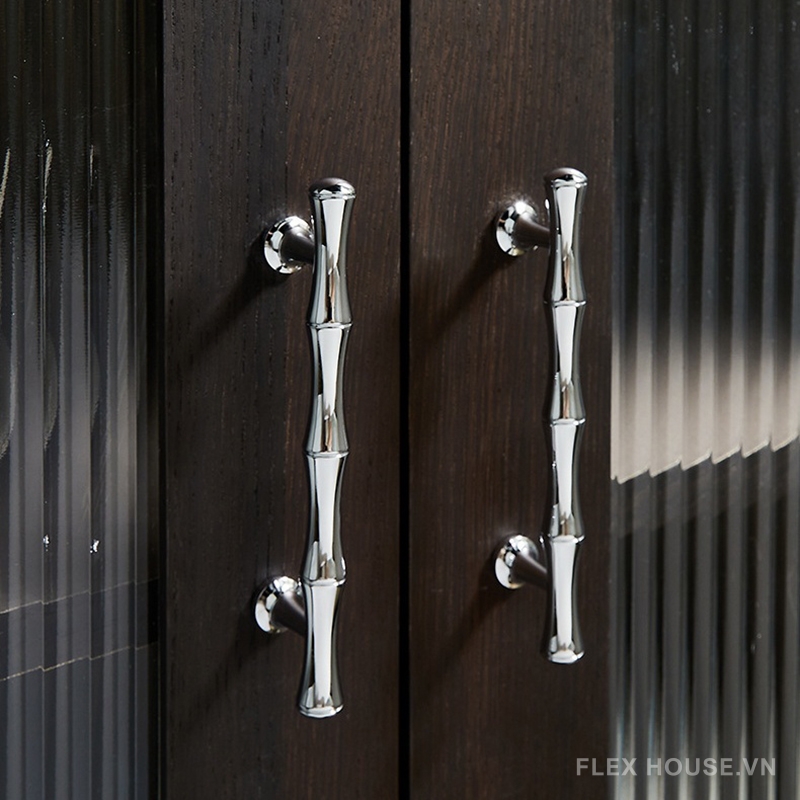 Tay nắm tủ đồng màu bạc kiểu đốt tre PALO6218 (1) Tay nắm tủ đồng màu bạc kiểu đốt tre PALO6218 1