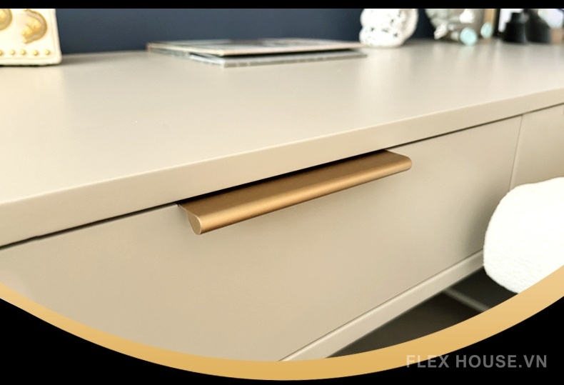 Tay nắm tủ quần áo hợp kim nhôm hiện đại A245CY 2 Tay nắm tủ quần áo hợp kim nhôm hiện đại A245CY 5