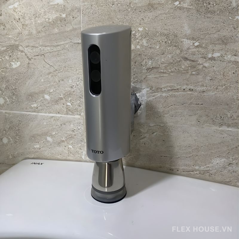 Van cảm ứng tiểu nam dương tường TOTO DUE137PBK 2 Van cảm ứng tiểu nam dương tường TOTO DUE137PBK