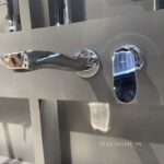 Vòi lavabo gắn tường nóng lạnh TOTO TLG01311BB