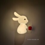 Đèn gắn tường phòng trẻ em bằng nhựa cao cấp QY-2556