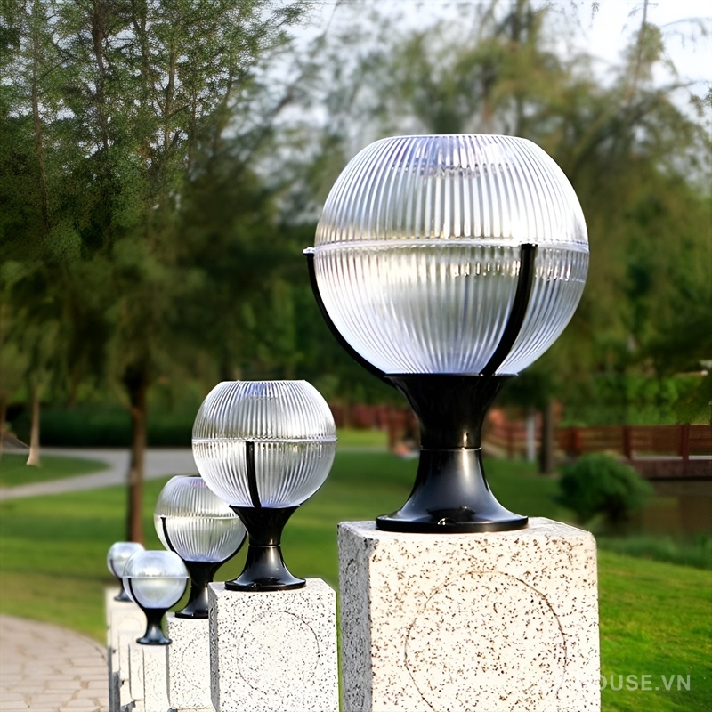 Chỉ số IP của đèn là gì? Các cấp độ IP phổ biến của đèn 16 Đèn trụ quả cầu hiện đại năng lượng mặt trời XH6830 chuẩn IP67