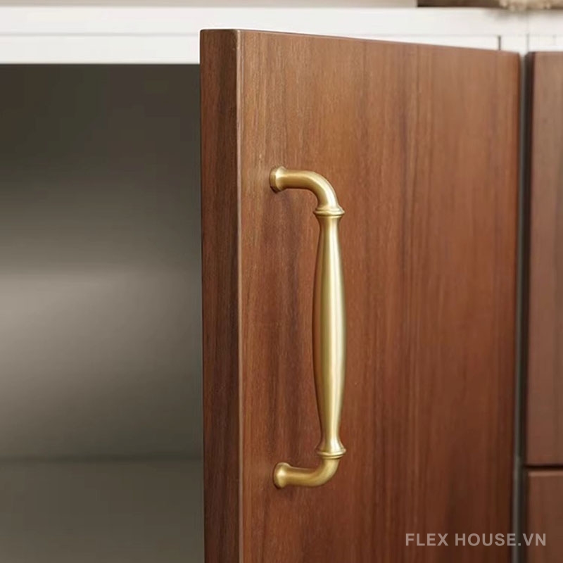 Tay nắm tủ đồng vàng phong cách châu Âu L3068 5 Tay nắm tủ đồng vàng phong cách châu Âu L3068 11