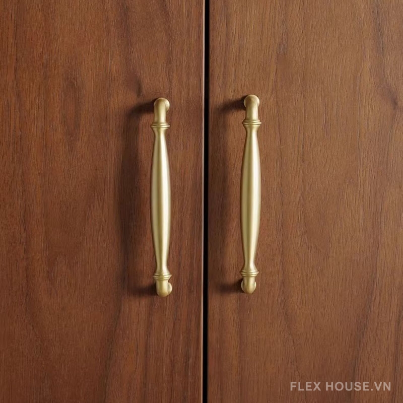 Tay nắm tủ đồng vàng phong cách châu Âu L3068 7 Tay nắm tủ đồng vàng phong cách châu Âu L3068 13