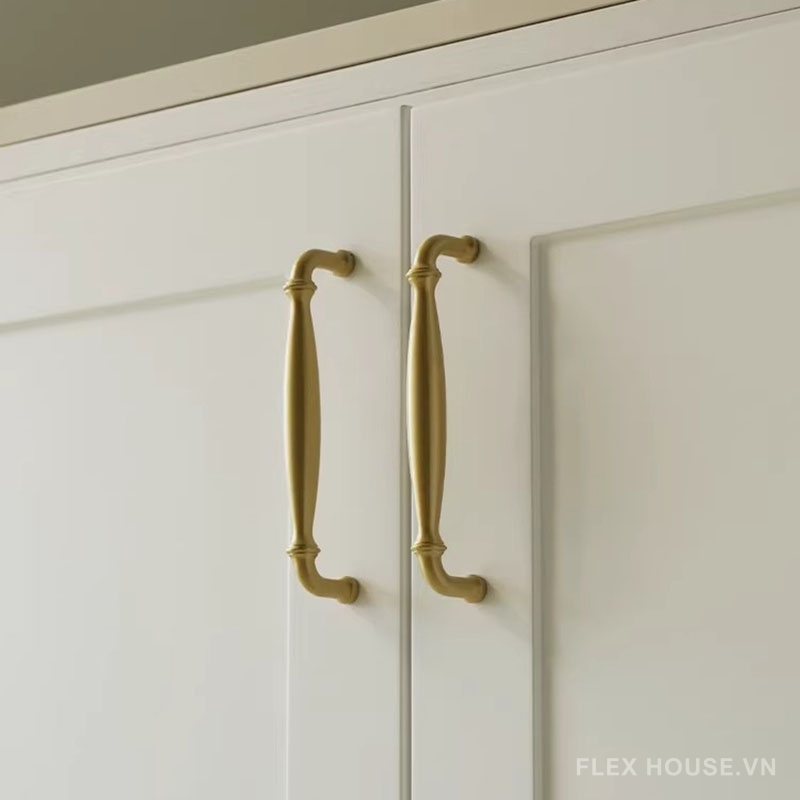 Tay nắm tủ đồng vàng phong cách châu Âu L3068 9 Tay nắm tủ đồng vàng phong cách châu Âu L3068 15